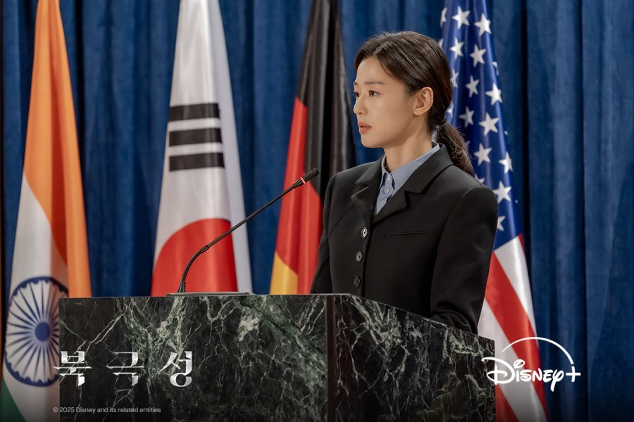 Chinese Netizens Slam Tempest and Jun Ji Hyun, Alleging Anti-China Content
