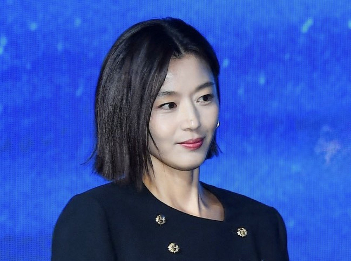 Jun Ji Hyun’s Luxury Brand Endorsements Face Backlash in China Amid the Tempest Controversy 2025